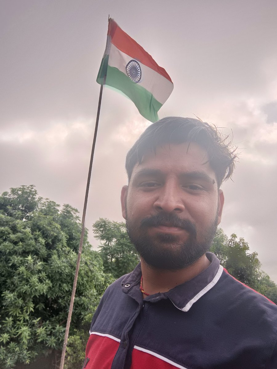 Chancha04514081's tweet photo. *Feel the pride of being part of such glorious nation!#HarGharTiranga  #Swaraj75 #HarGharTirangaCampaign #tirngawaliselfi#ramraj#india#bhartbaghyavidhata#aajadikaamritmahotsav  #amirtmahostav##HarGharTiranga2022 @narendramodi @PMOIndia @BJP4Rajasthan @Ra_THORe @VasundharaBJP https://t.co/3uxyb7oGw4
