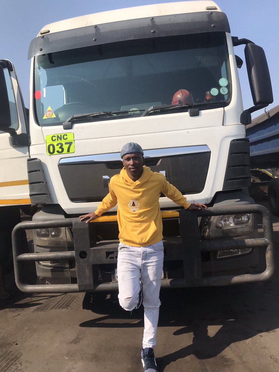 New business space 🙏. Nyembezi Logistics, specialising with Side Tippers, Back Tippers &amp; Yellow Plant. Akwande 🙏.

#DJSBU