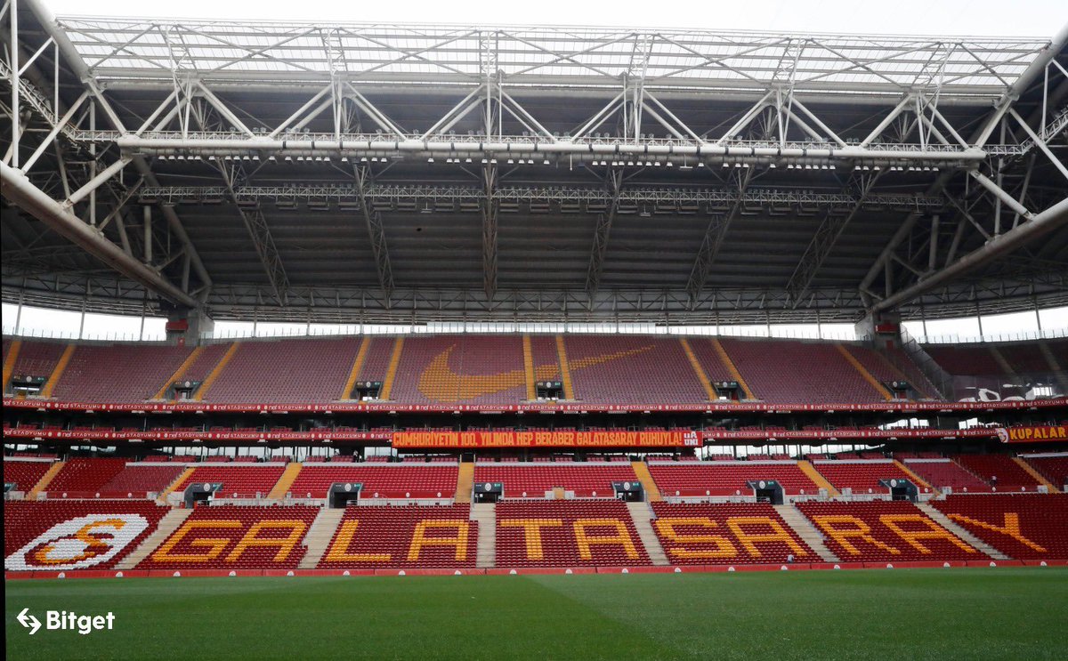 Pesindeyiz10's tweet photo. 🚨Stadyumun acil iç ve çevre düzenlemelerini yapılması gerekmektedir.Alt boyanmış kıp kırmızı üst kat soluk kırmızı.Maliyeti çok düşük olan bu iş için çözüm bulunmalı.
#nefarena
#Galatasaray
#bugüngünlerdenGalatasaray https://t.co/r8H1OQ62QS