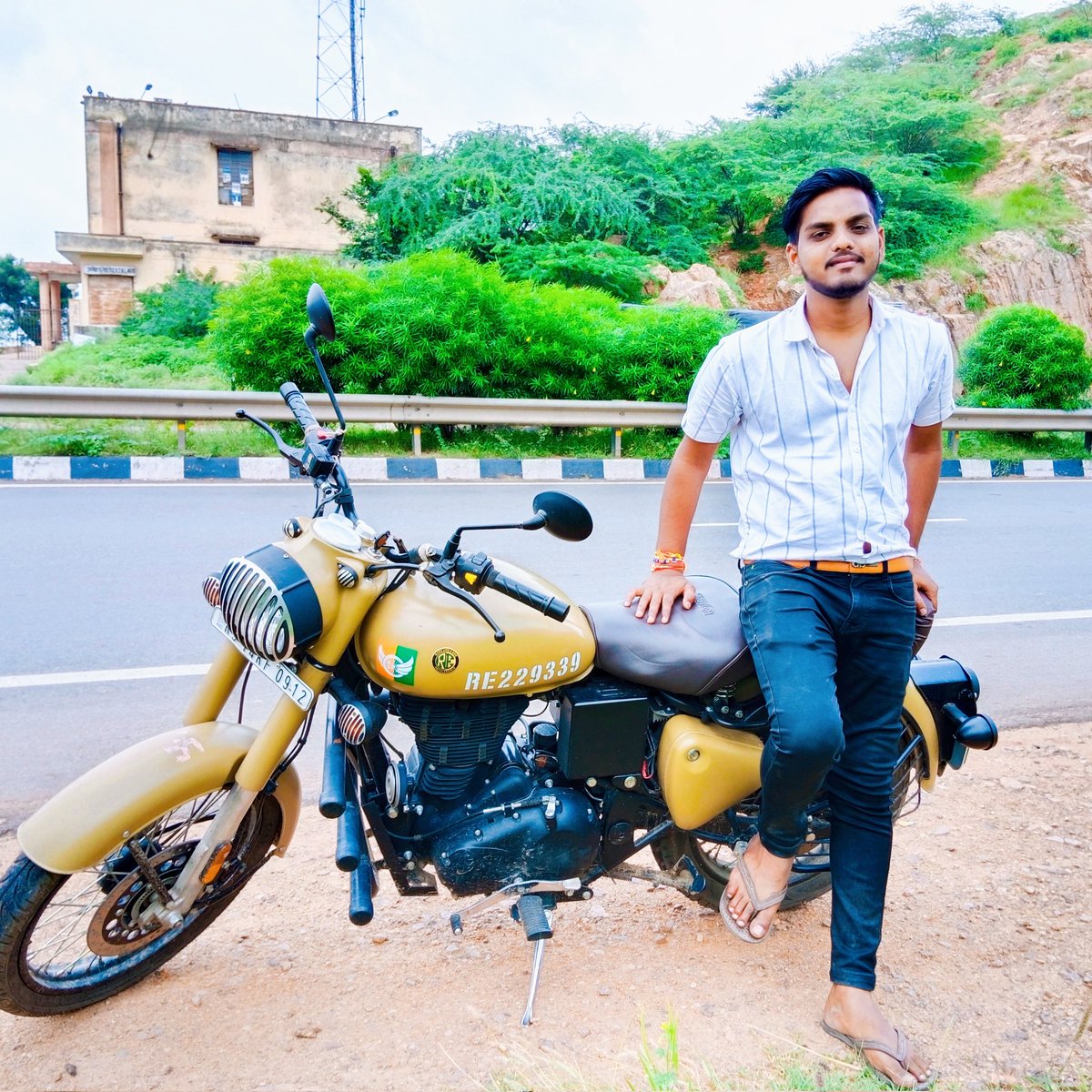 Neerajp147's tweet photo. #NewProfilePic https://t.co/Y4xt2QKvXf