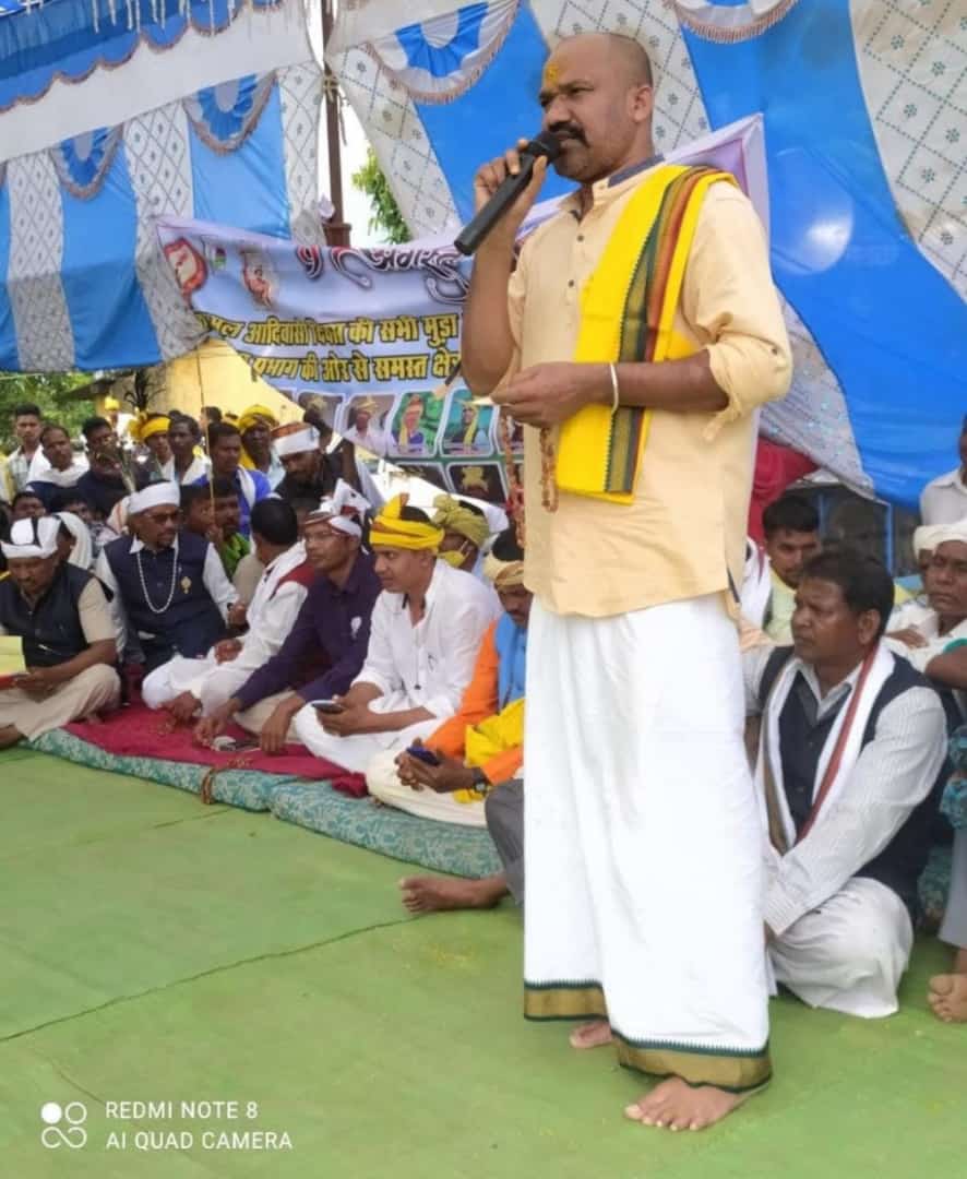 प्राकृतिक अवतरण की गाड़ा गाड़ा बधाई एवं शुभकामनाएं जोहार
बस्तर टाइगर *दादा हेमलाल मरकाम जी* (गोगपा युवा मोर्चा कार्यवाहक राष्ट्रीय अध्यक्ष इंडिया) को 💐🙏🥳🎂🍫
पुरखा शक्ति आप पर हमेशा आशिर्वाद बनाए रखे