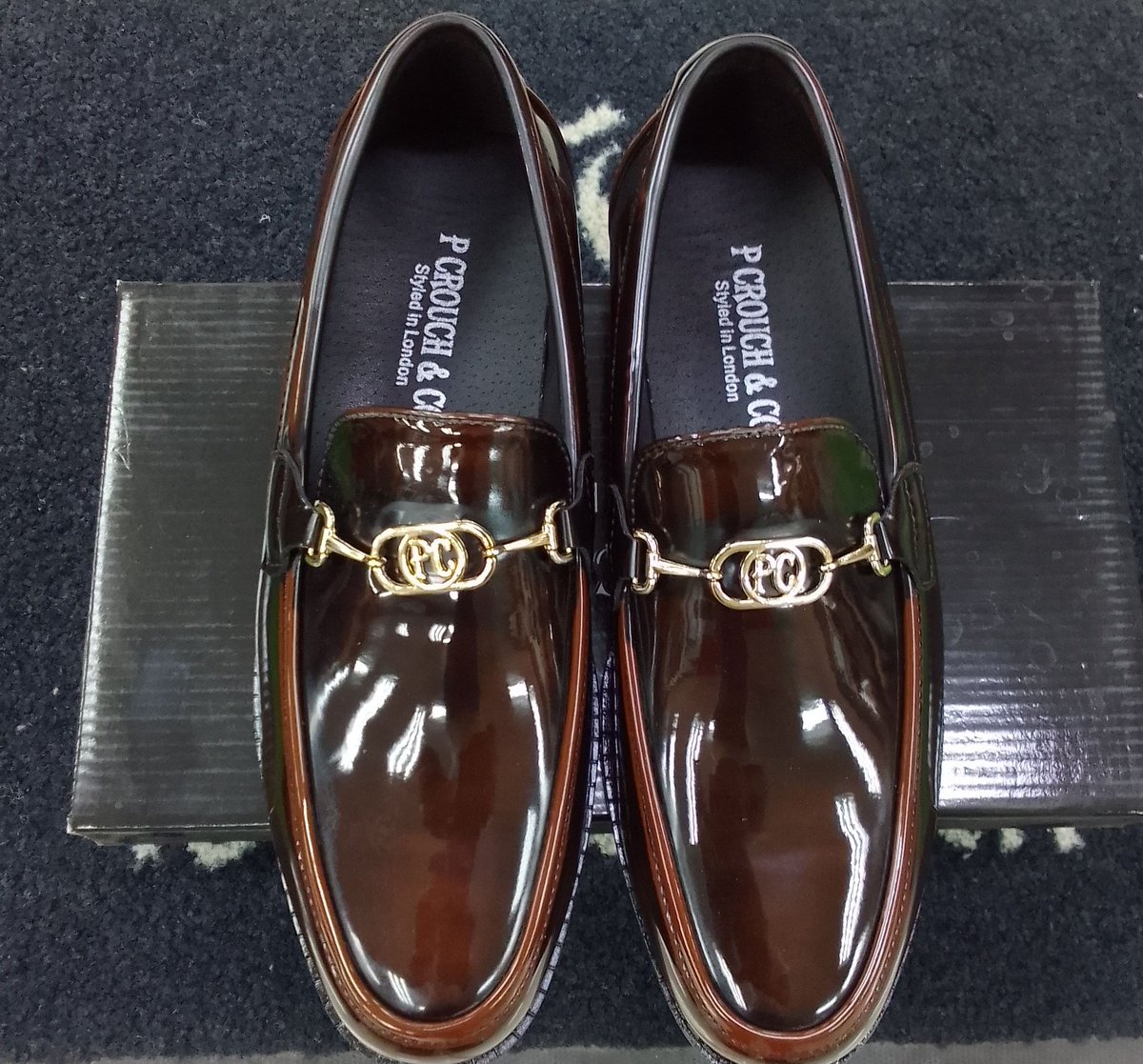 BOSSINISA's tweet photo. BOSSINI HOT DEALS 

P CROUCH &amp; CO 🔥🔥 

Available in different colors &amp; sizes.  

Visit our website;
https://t.co/OtFTg6IaJn

We are located  
120 Fatima Bhayat Str. RUSTERNBURG

Remember to WhatsApp us or call 📞

0794389487 | 0145921952

#Pcrouch   #bossinisa #mensfashion https://t.co/jWvFLknPZh