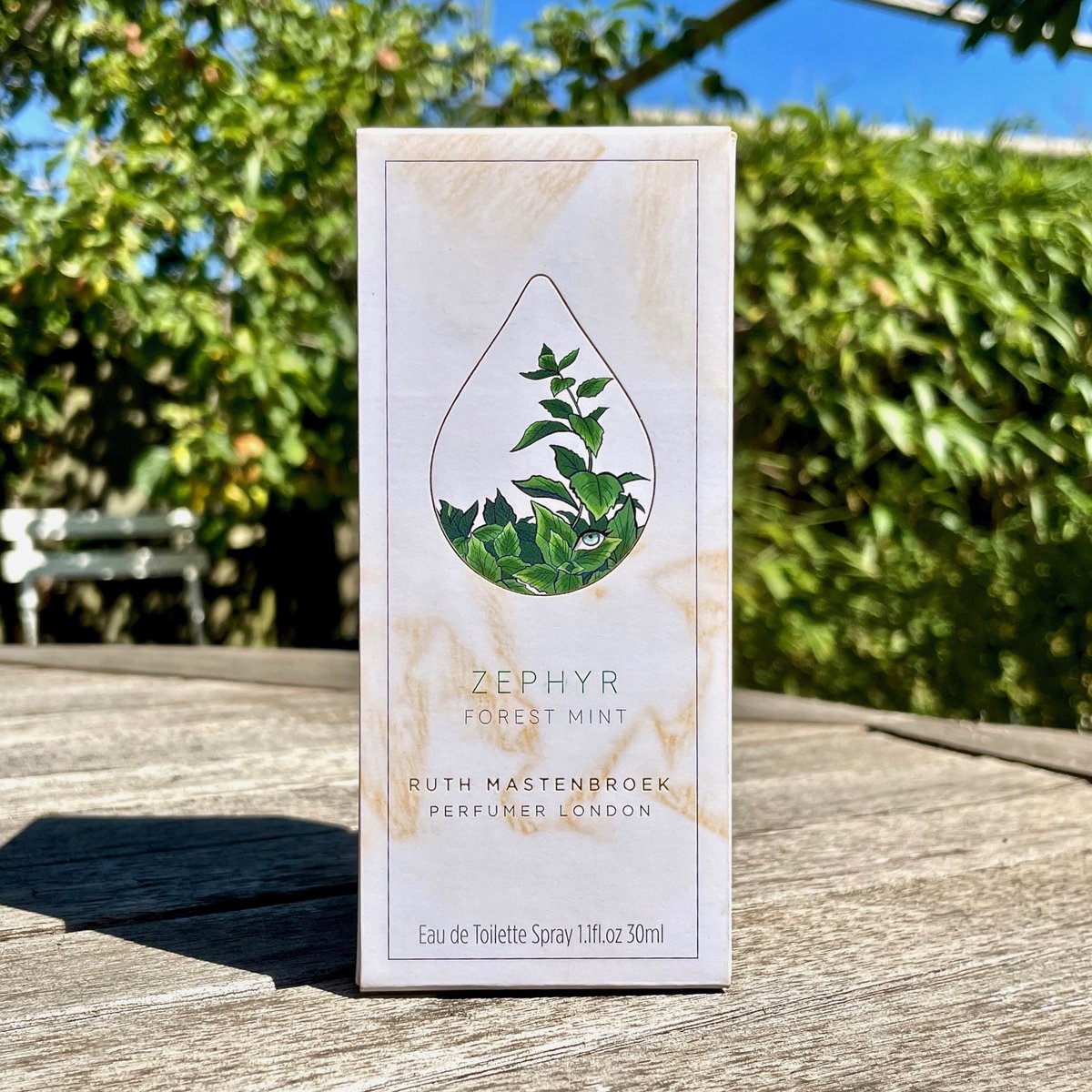 “With this perfectly unisex aromatic explosion, RUTH MASTENBROEK proves once again why she is a force to be reckoned with in British perfumery.” Read my review of ZEPHYR at bit.ly/ZephyrRM