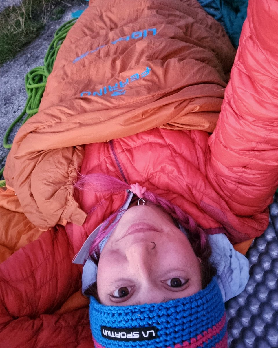ETroguet's tweet photo. Easy living ⚡️🤍!!
Bivouac at the feet of Piz Badile before climbing its NE Face ❤️🔥.
▪︎
#Alps #Italia #Switzerland #PizBadile #NorthFace #FerrinoOutdoor #LaSportiva #xBathlete #PureAdrenaline https://t.co/0VwThEowRW