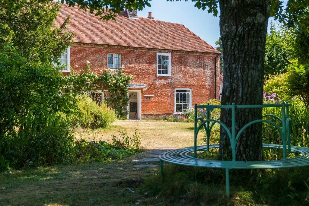“What dreadful Hot weather we have! – It keeps one in a continual state of Inelegance.” ☀️ Jane Austen, September 1796 #heatwave #janeausten #janeaustenshouse