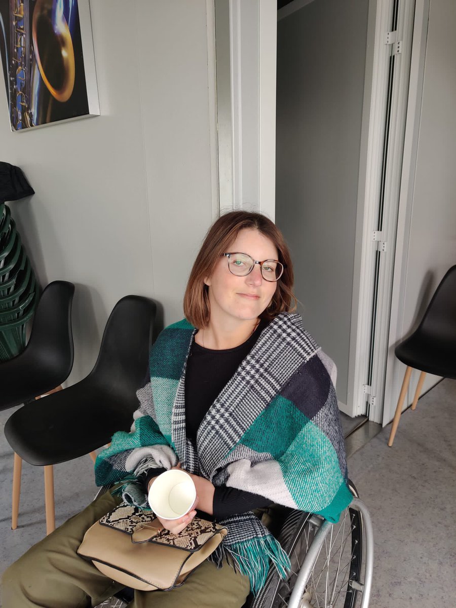jsschoboulette's tweet photo. Bonjour à tous !

Aujourd’hui je fais appel à votre générosité pour aider ma belle soeur à financer son nouveau fauteuil roulant semi automatique.
Petit thread sur la maladie rare dont elle souffre, et le lien vers la cagnotte que nous avons créée 
1/12

https://t.co/DH3ApmKEut https://t.co/A4V9TGR1D7
