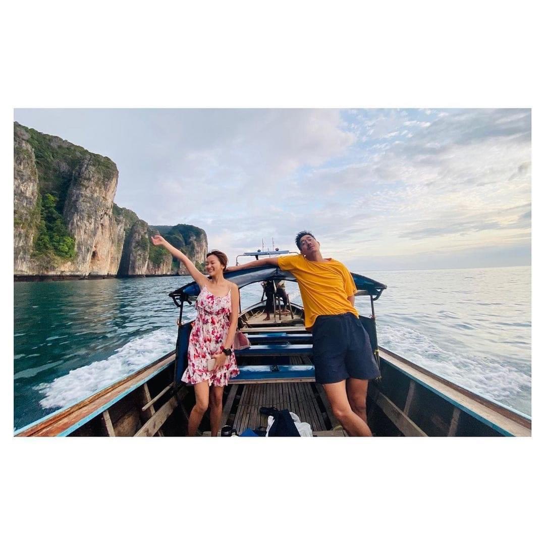 Amandaza15's tweet photo. #เวียร์วิกกี้ 

แรกๆก็เฉยๆกับคู่นี้แต่หลังจากเห็นติ่งเบลล่าคอมเม้นแล้วรู้สึกว่า 
“เออ กูคิดถูกละที่ไม่ได้เป็น1ในคนเหล่านั้น “ต่ำไม่พอดึงเบลลงมาต่ำไปด้วย เป็น FC หรือเป็นตัวอะไร สงสารทั้งเบลและเวียร์ https://t.co/FFyTZ7BrT7