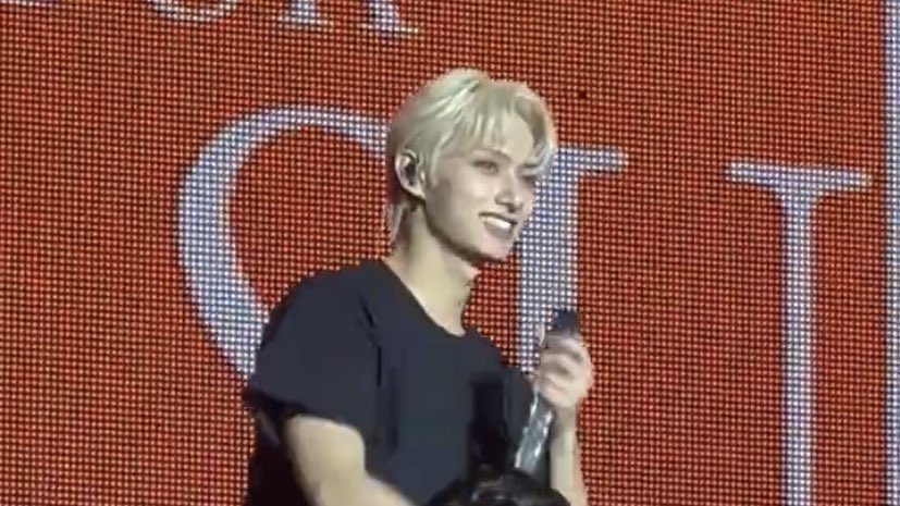 junthinks's tweet photo. junhui's million dollar smile ❤️‍🩹 https://t.co/p1EqGnWmdT