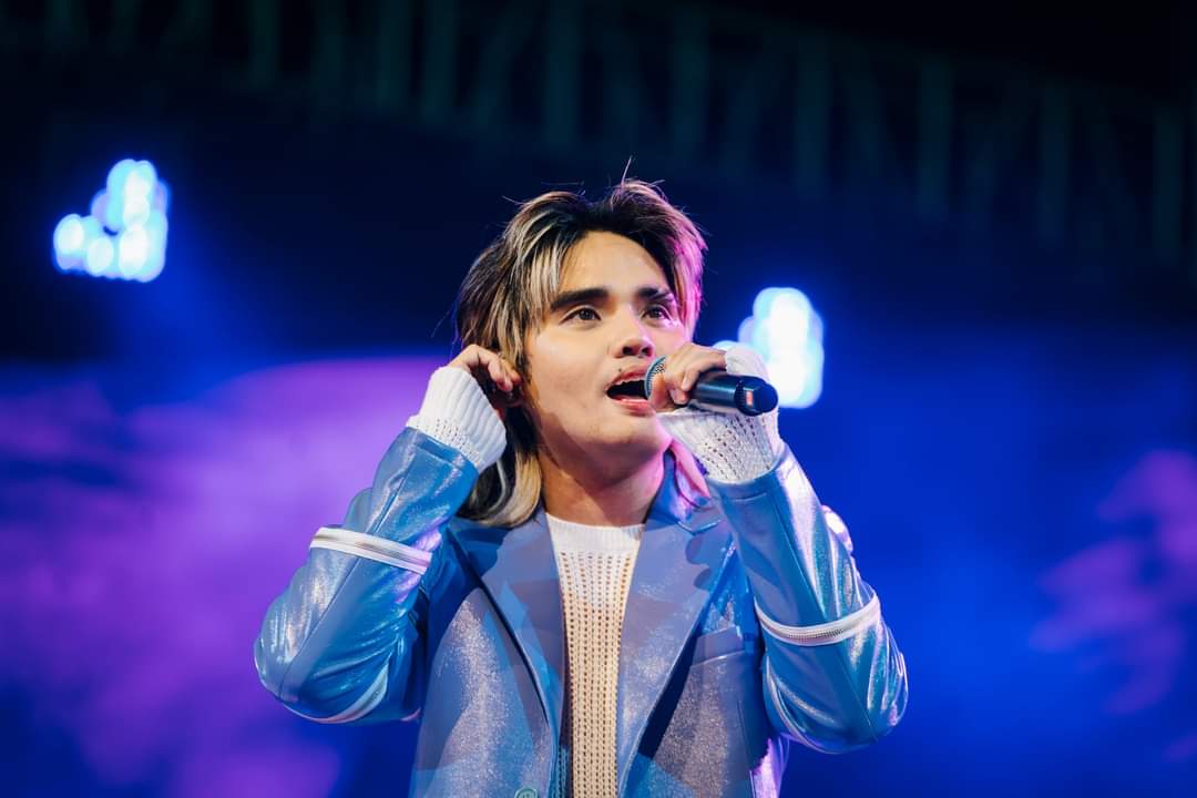 sb19echoes's tweet photo. Just when you thought you've already moved on from #AcerDay2022, here's #SB19_PABLO making us relive this moment! ✨

📸 Acer PH FB

@SB19Official @imszmc
#SB19_DreamAwards

#STANWORLD #SB19 #BackToSWSchool https://t.co/Ijp44ukXyq