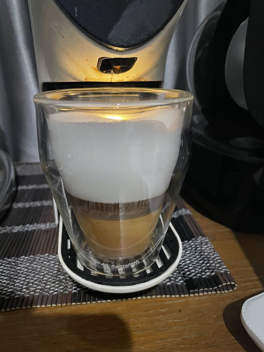aewin86's tweet photo. 3 warna...

#Coffee
#MilkBased https://t.co/fA7QPAU33T