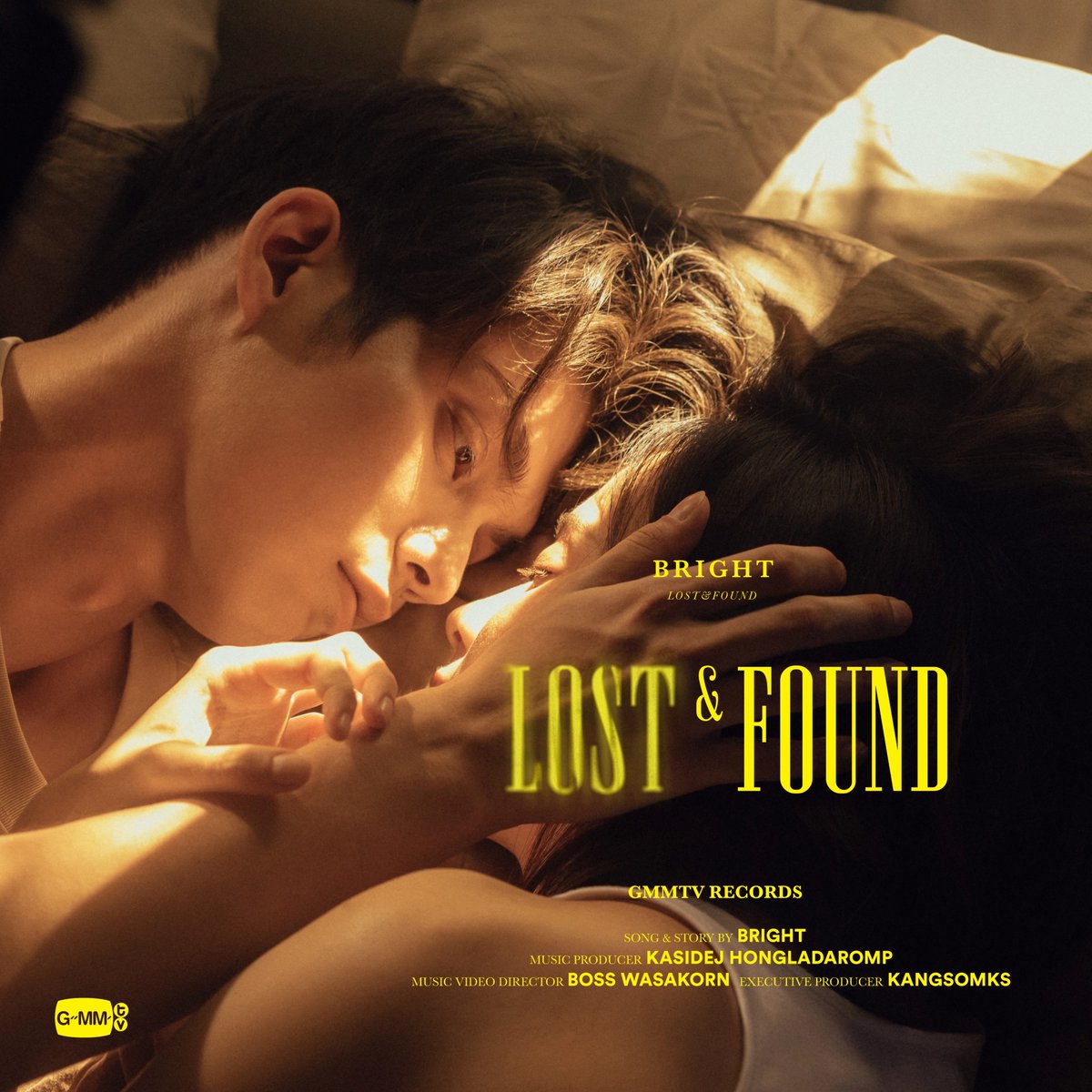kentangbondol's tweet photo. THE HAND???? THE FUCKING GAZE?????? THE TONE???????? THE WHOLE EXISTENCE OF THIS POSTER ALONE??????????

#Bright_LostandFound #bbrightvc https://t.co/gUAkLRDEJT