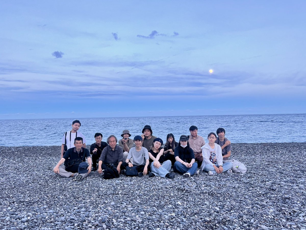 ARTiX3_JCA's tweet photo. このたびは、JCA ART CAMP 主催する写真家中里和人と巡る原風景への旅 “熊野·伊勢·志摩·多気”滞在型写真ワークショップが無事に終わりました!ご参加いただいた皆さま、手伝っていただいた地元の方々に感謝いたします。一生に残る思い出になります。#jcaartcamp #写真 #熊野古道 https://t.co/SzhjYPz4Ap