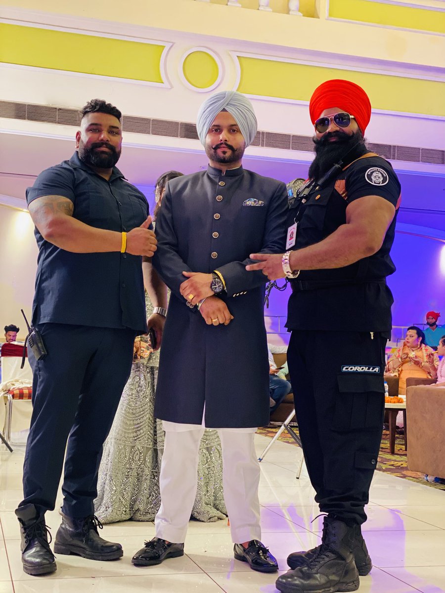 isinghharjot's tweet photo. Latest Photo 🔥❤️ SINGH HARJOT 
#singhharjot #PhotoOfTheDay #singer #punjabi #punjab #royal https://t.co/iZ1x2S07WT