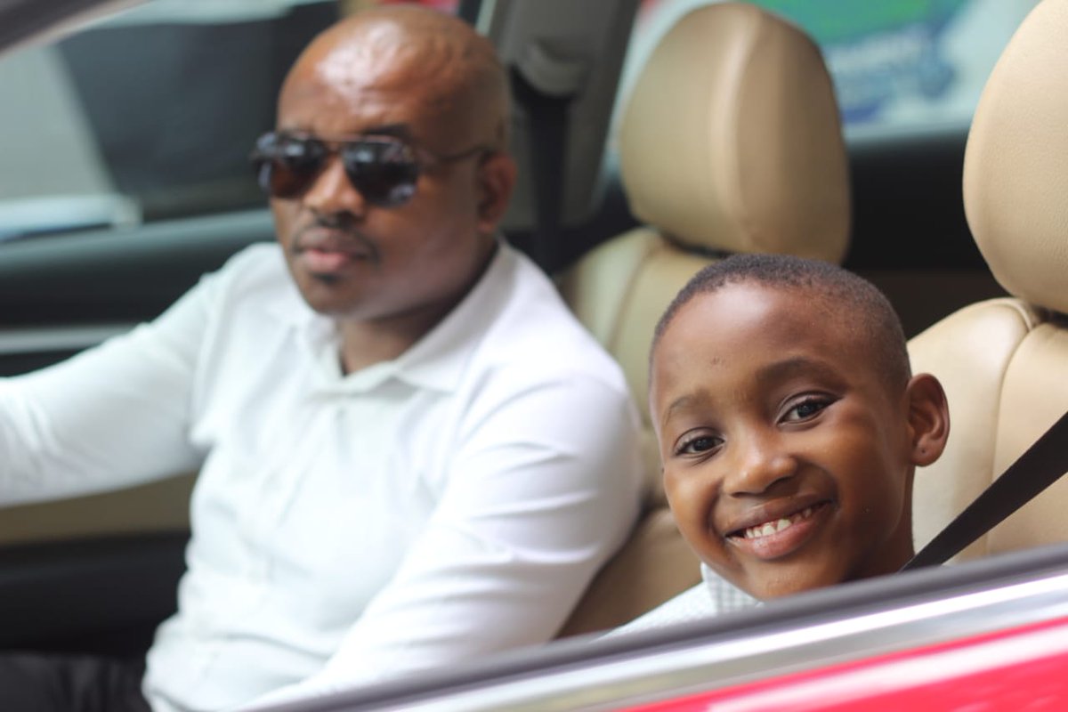 NathiSibiya8's tweet photo. Father and a daughter ❤,  let's keep it going.  Good morning ladies and gentlemen https://t.co/Iliacz66Ki