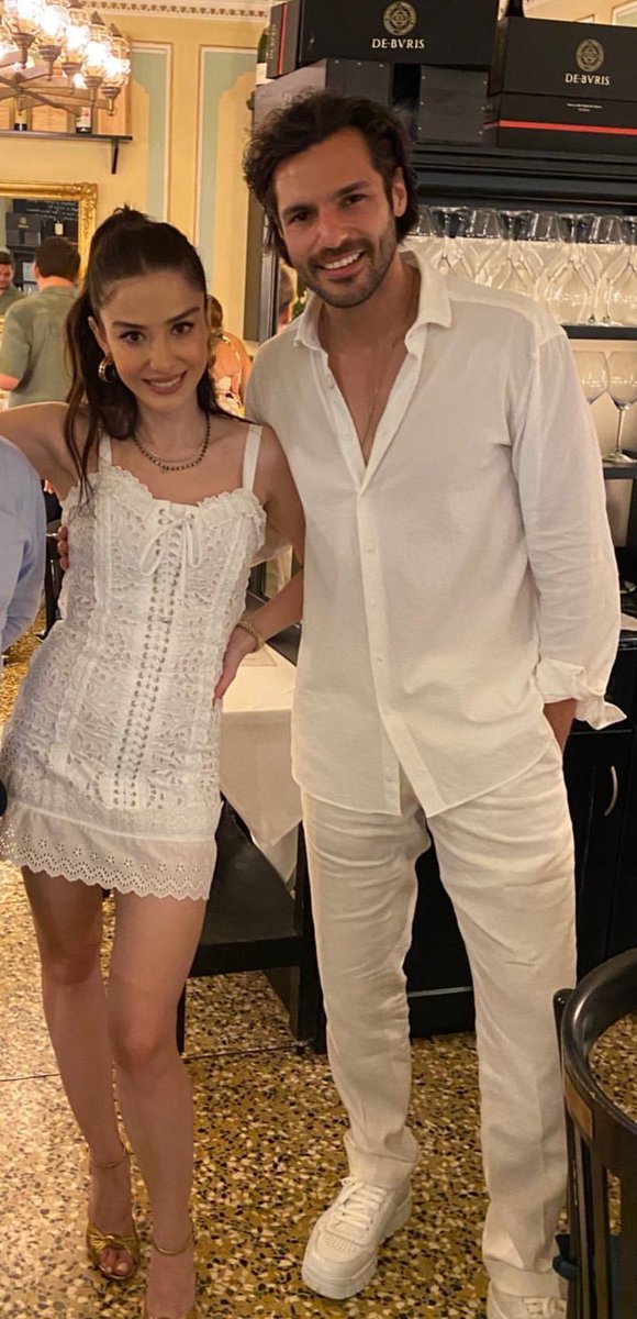 MariaCanzanella's tweet photo. Il grande Giorno loro ancora una volta e Arrivato, oggi è il giorno loro e nostro
Ozserineeeeeeee come sempre facciamo sentireeee tutto il nostro Amoreeeee ancor di più il loro e mostro Sogno si avvera qui nel nostro Paese 😍😍😍😍😍❤️ 🥂🥂 - poche ore #ÖzgeSerkanwedding #özser https://t.co/t3dN3ILBh2