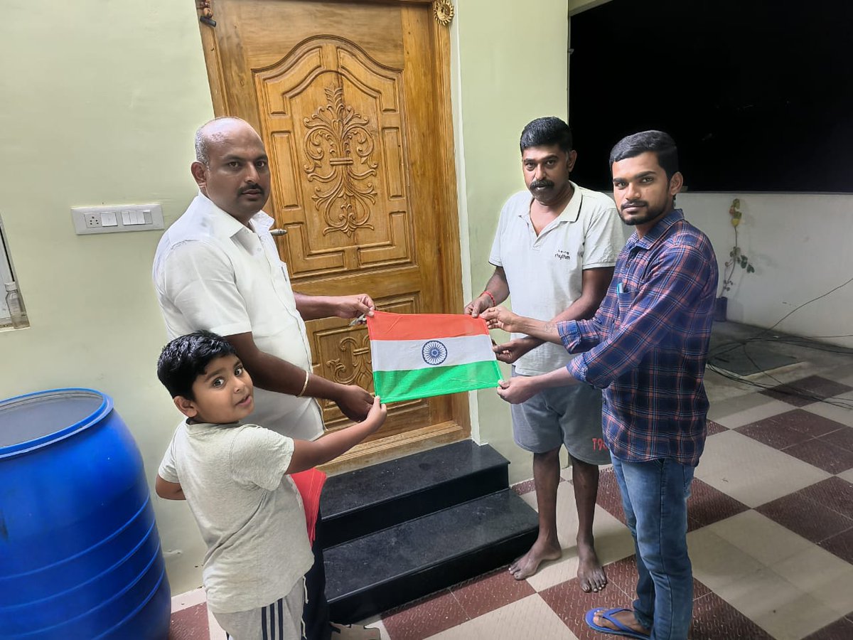 ArunBullet4's tweet photo. Jai Hind 🙏🇮🇳 
@annamalai_k
 @SangeethaBjp 
@ApJayabal 
@baraneedharan https://t.co/abZNMRGEAM