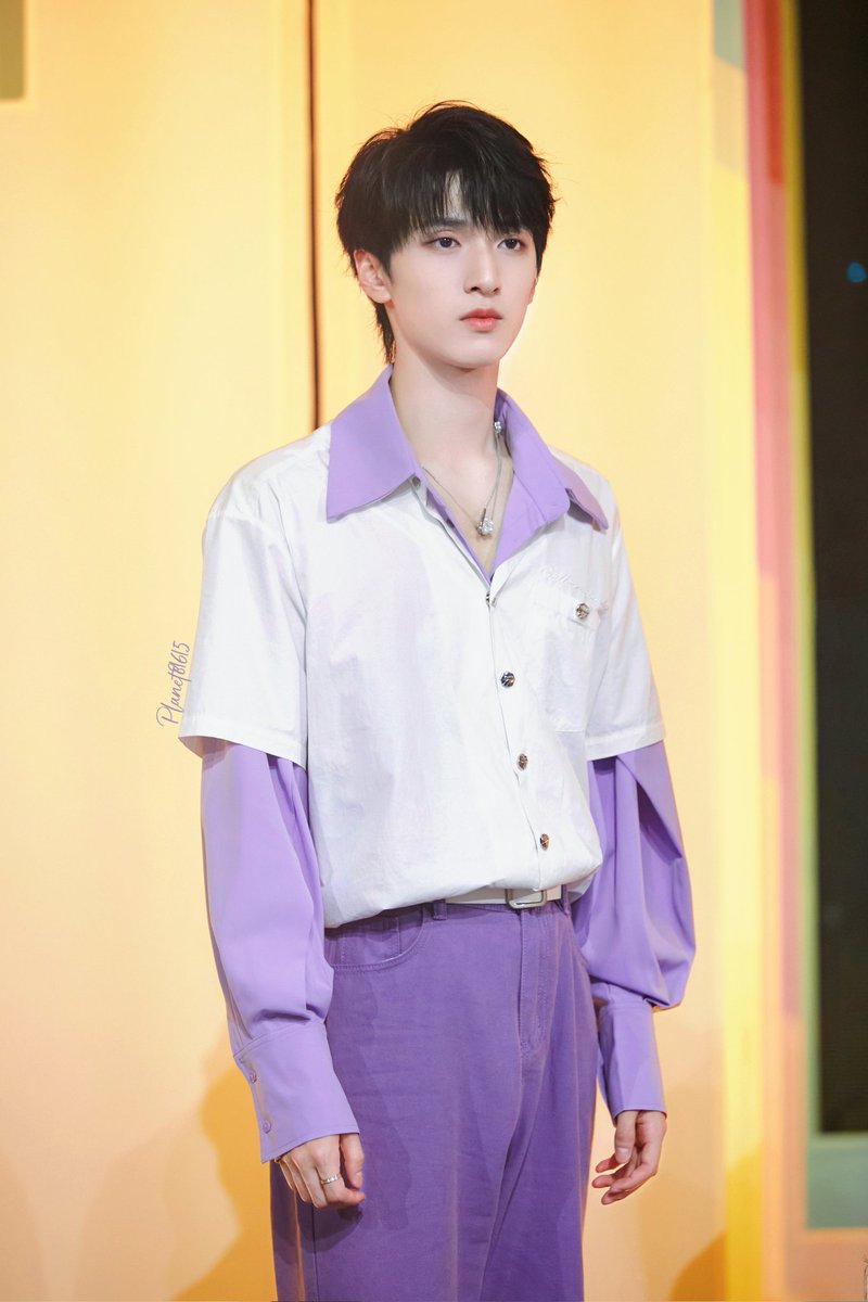 planet81615's tweet photo. #翔霖  

你好星期六的翔霖和夏天绝配💙💜

#xianglin #严浩翔 #YanHaoxiang #贺峻霖 #HeJunlin #时代少年团 #TeensinTimes #idols https://t.co/jJHQ1bzKfI