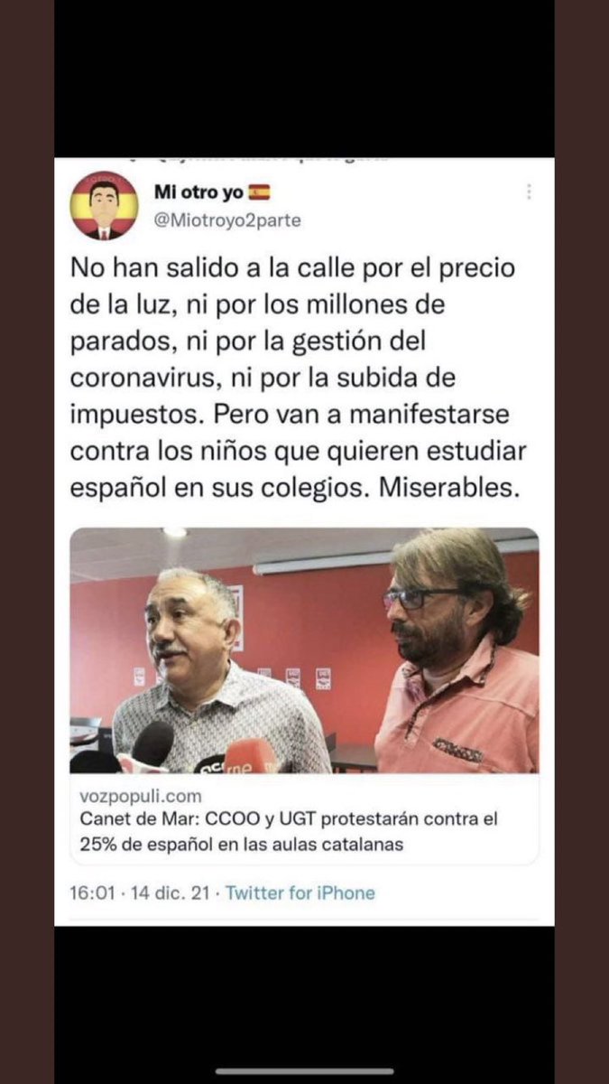 hermanntertsch's tweet photo. Son los matones del gobierno. Y esos no se manifiestan contra su amo. https://t.co/9iOwig12Tl
