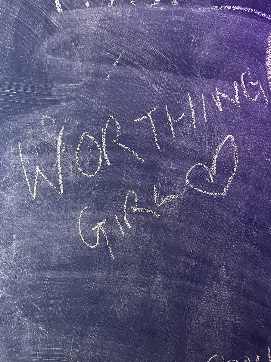 Back down south to reset the creative brain 🧠 

I LOVE working here when I have content creation to do and love working for <a href="/citygirlnetwork/">City Girl Network</a> because I can make friends in my second city, so lovely to meet girls in #worthing yesterday 😍