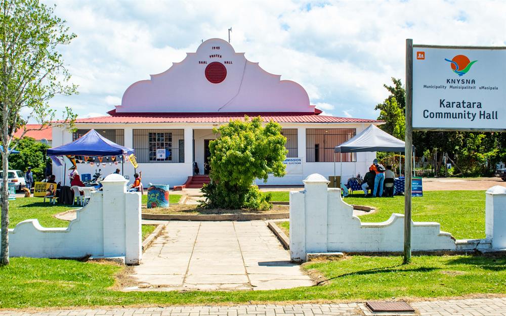 Knysna-Plett Herald tweet media