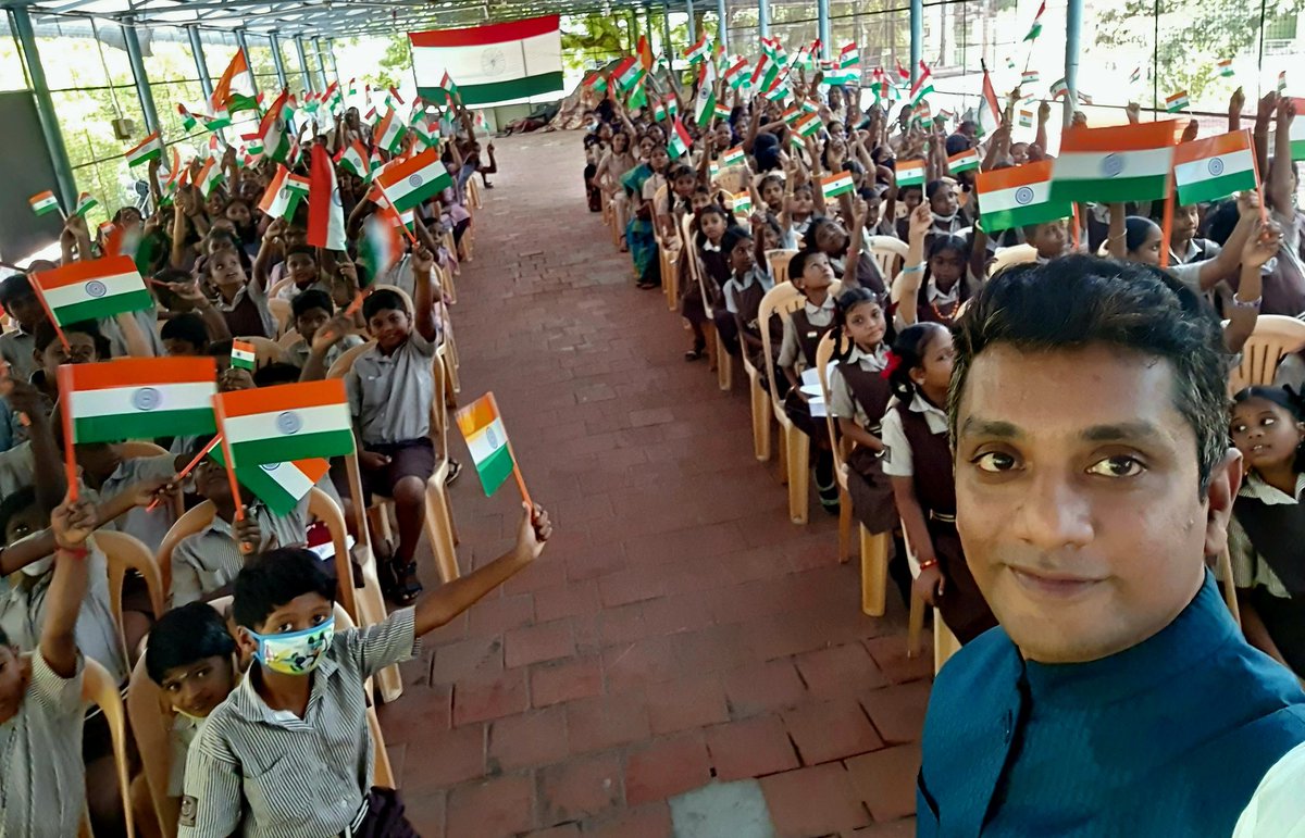 major_madhan's tweet photo. #HarGharTiranga 
#IndependenceDay2022 
#IndiaAt75 
India being the 5th poweful nation in the world @ 75 years. When I asked these kids where will we be at 100th Independence day . The unanimous answer was "NUMBER ONE"
#JaiHind https://t.co/4eyz2WPQl2