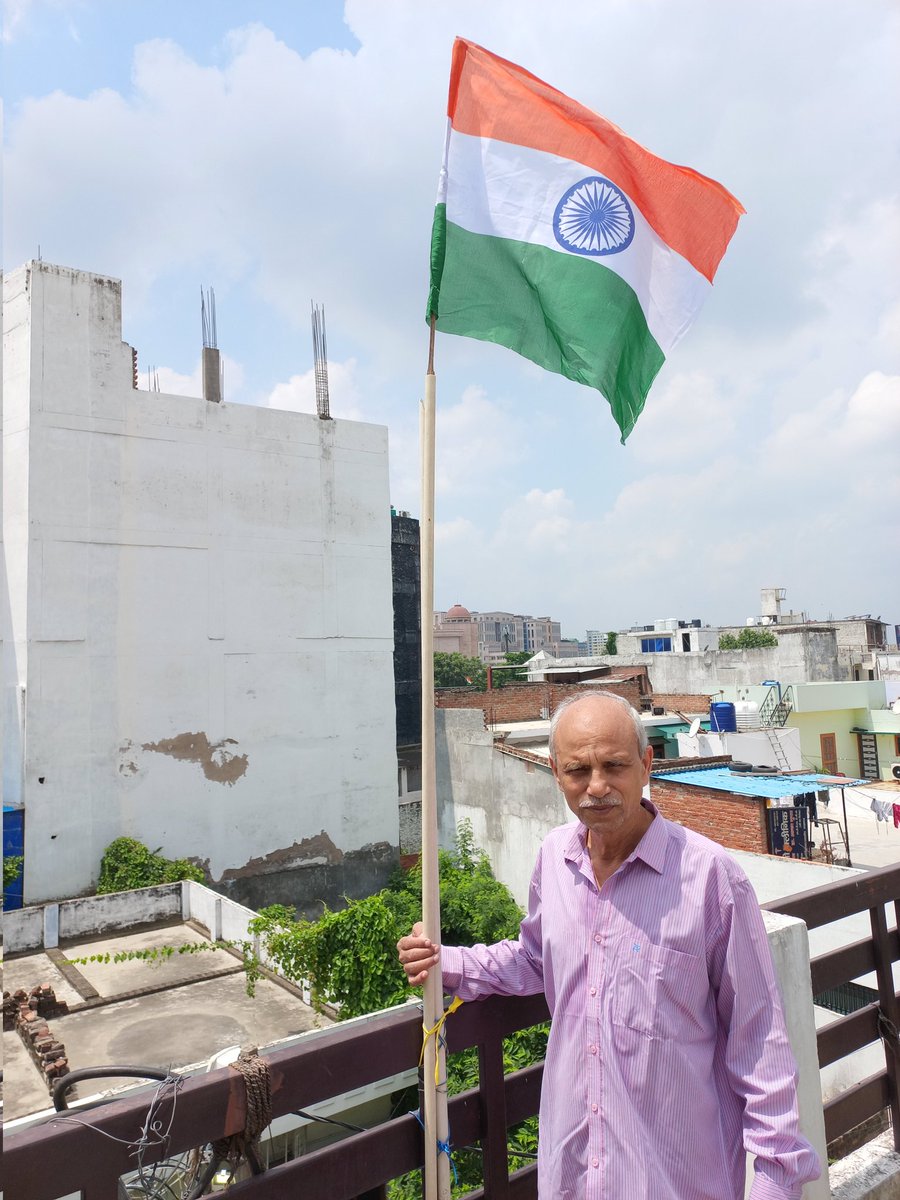 <a href="/AshwiniVaishnaw/">Ashwini Vaishnaw</a> <a href="/BmsBojji/">Surendran Bojji</a> <a href="/brmsunion/">BRMS</a> आजादी के अमृत महोत्सव के उपलक्ष्य में निवास पर राष्ट्र ध्वजारोहण किया गया।
अशोक कुमार शुक्ला
अखिल भारतीय मंत्री - भारतीय मजदूर संघ