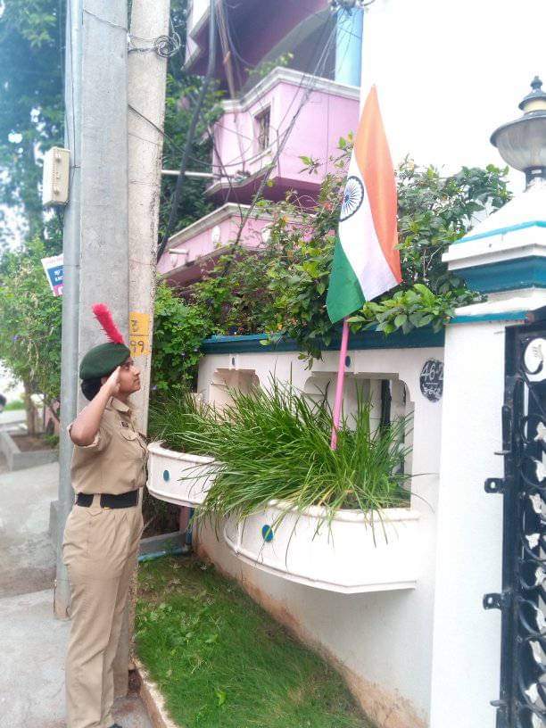 BJP_QUEEN's tweet photo. #JaiHind 
#HarGharTiranga 
#Indianflag https://t.co/7khLyqDCLe
