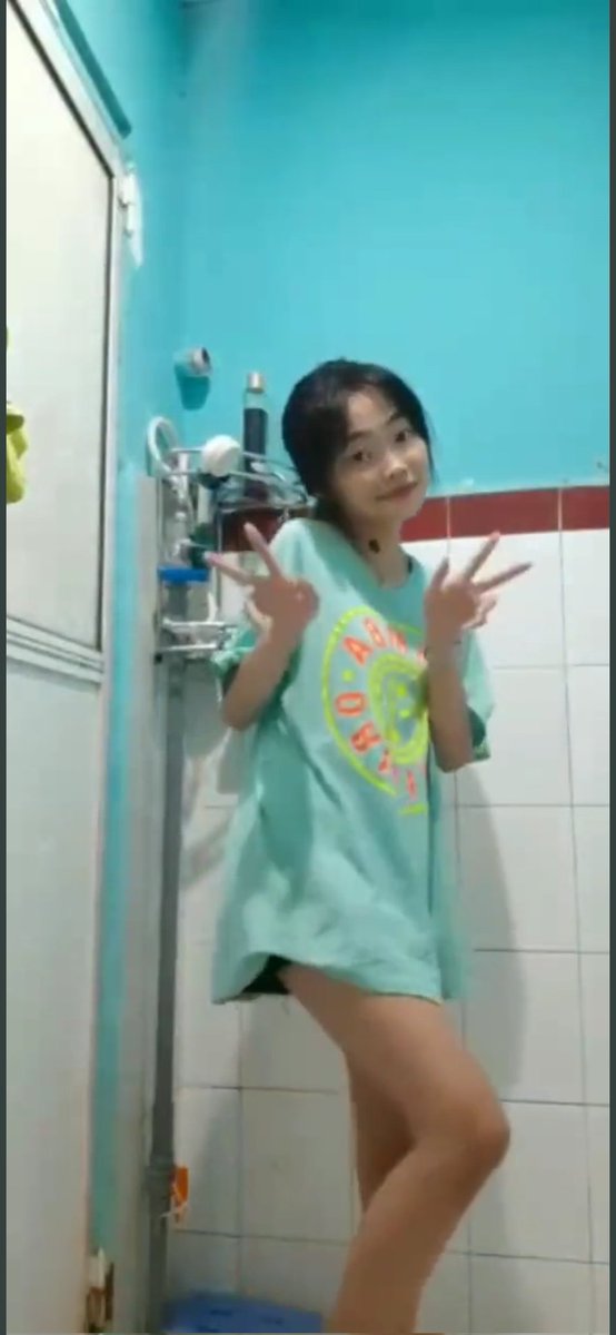 000loading000's tweet photo. Mình có full 5 video e này nha cần ib + tw https://t.co/MTZZOCBQPv