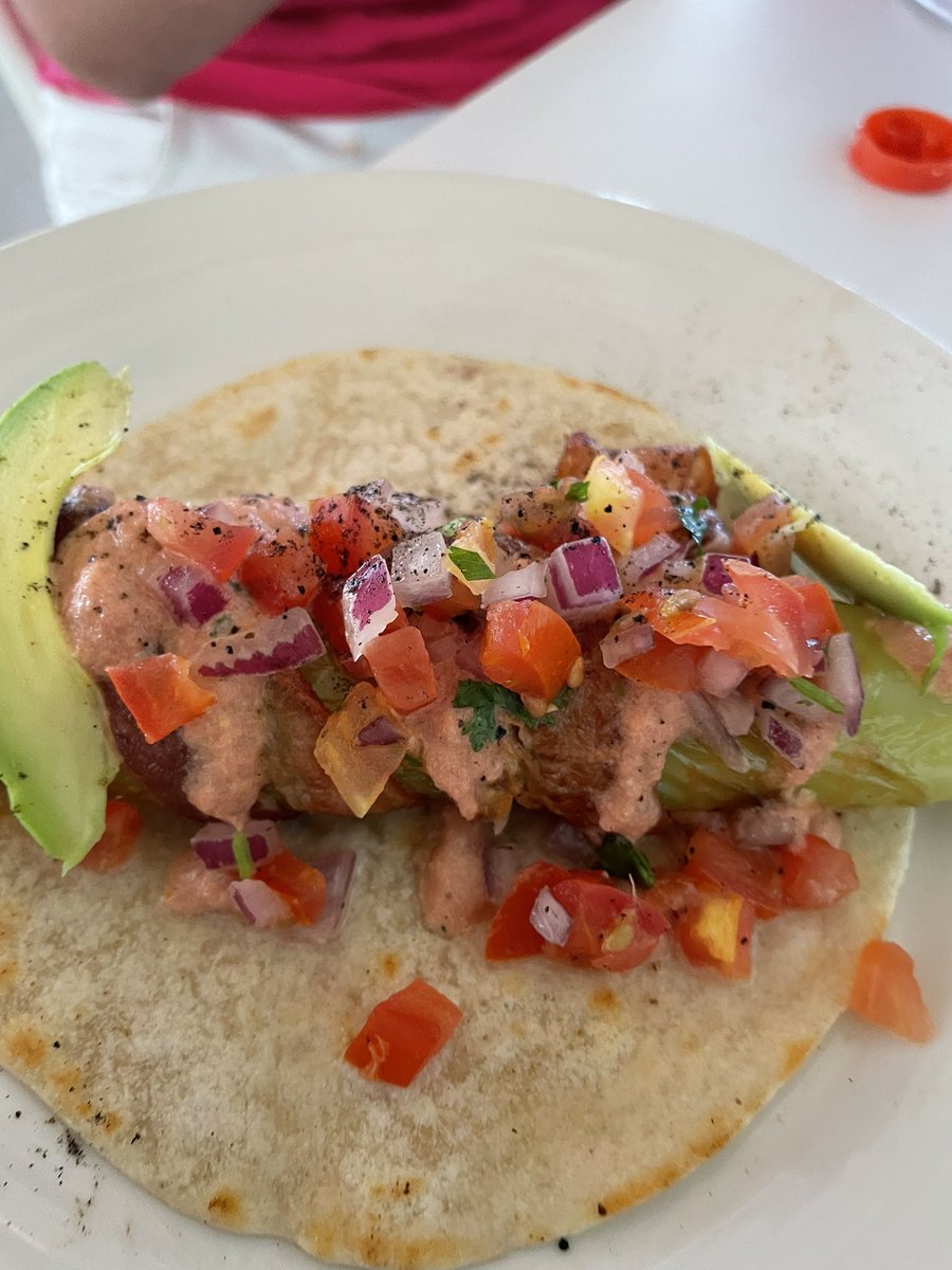 Victor Treviño tweet media