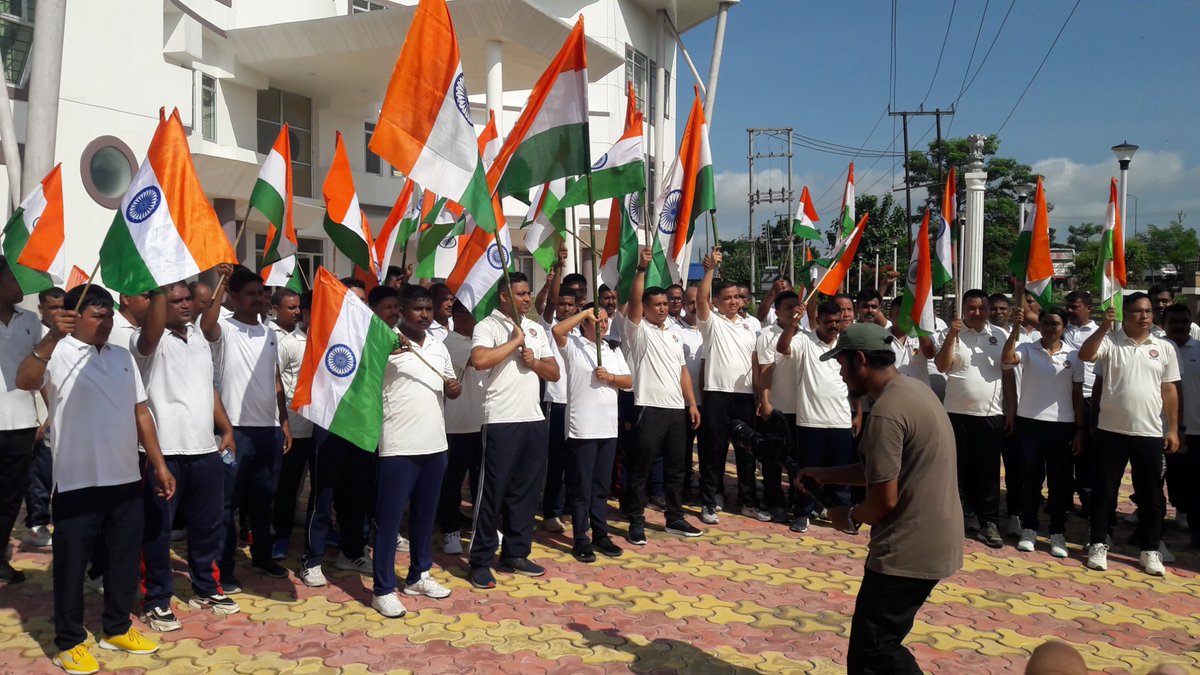UzirAli15's tweet photo. Assam police.. har ghar tiranga https://t.co/SdHkpD4cPV