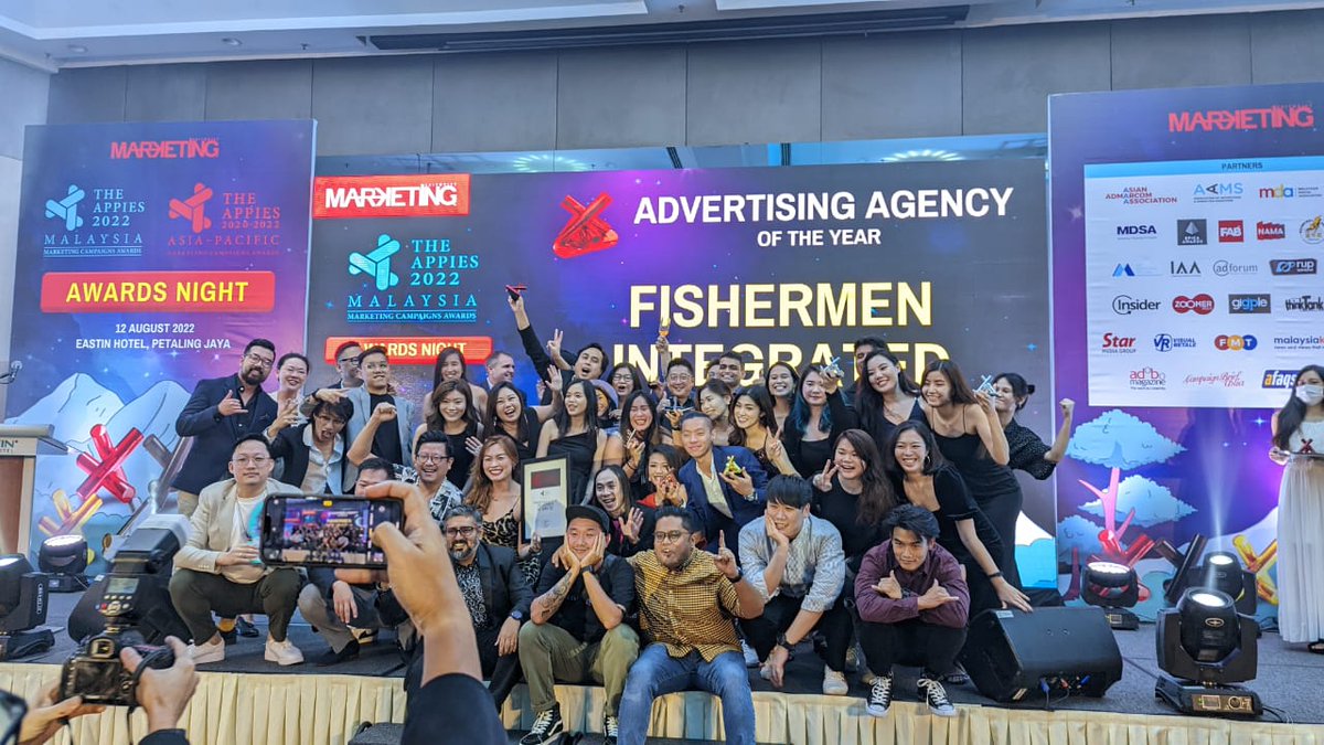 smashingmark's tweet photo. So happy and thankful that Fishermen Integrated is Agency of the year for the APPIEs award 2022. We managed to bag 3 Golds, 2 Silver and 2 Bronze. Praise God. 

Am also so proud Lih Wern for winning the trailblazing presenter. 

#fishermenfam #appies2022 #agencyoftheyear #ptl https://t.co/eFzSFEpnG6