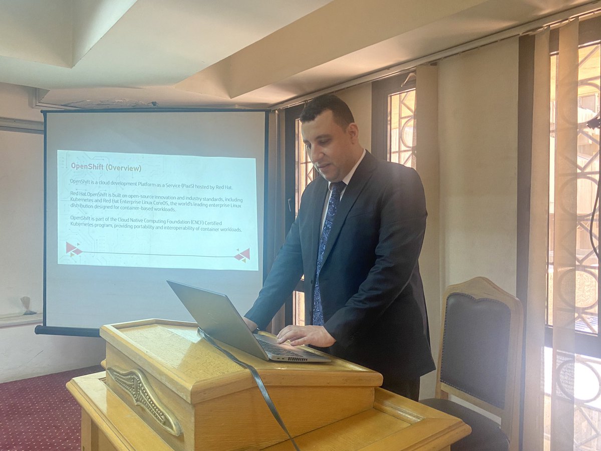 m0hammed0mar's tweet photo. “Cloud computing professional master “ project day. Subject is running OpenShift on AWS  as a service (ROSA) #Cairo_university #faculty_of_computer_science #postgraduate #redhat #openshift #Kubernetes #AWS #ROSA https://t.co/eqyY3PbUEZ