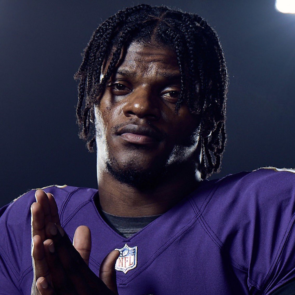 sgellison's tweet photo. Depending on the severity of Zach Wilson’s knee injury, Week 1 could get a lot more interesting

Lamar Jackson vs Joe Flacco 

📸: @Ravens https://t.co/TD3VeqM38t