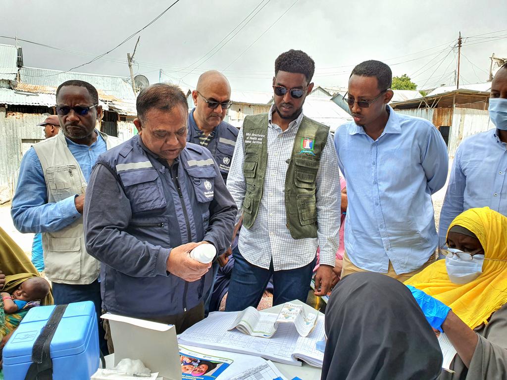 drfaridazam's tweet photo. Somalia health authorities with partners, WHO &amp;UNICEF are protecting people from disease by improving routine immunization and COVID-19 vaccine uptake. More than 45K Zero dose children vaccinated and close to 1.1 M COVID 19 vaccine doses administered in last 4month https://t.co/FwojRtM50I