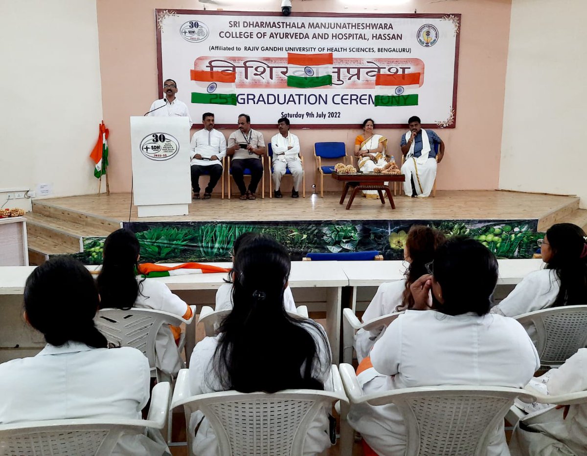 SdmCollege's tweet photo. Awareness Program on Har Ghar Tiranga to mark the 75th year of  Independence was held in the institute on 13th Aug 2022. https://t.co/pWW6nmf3C4
