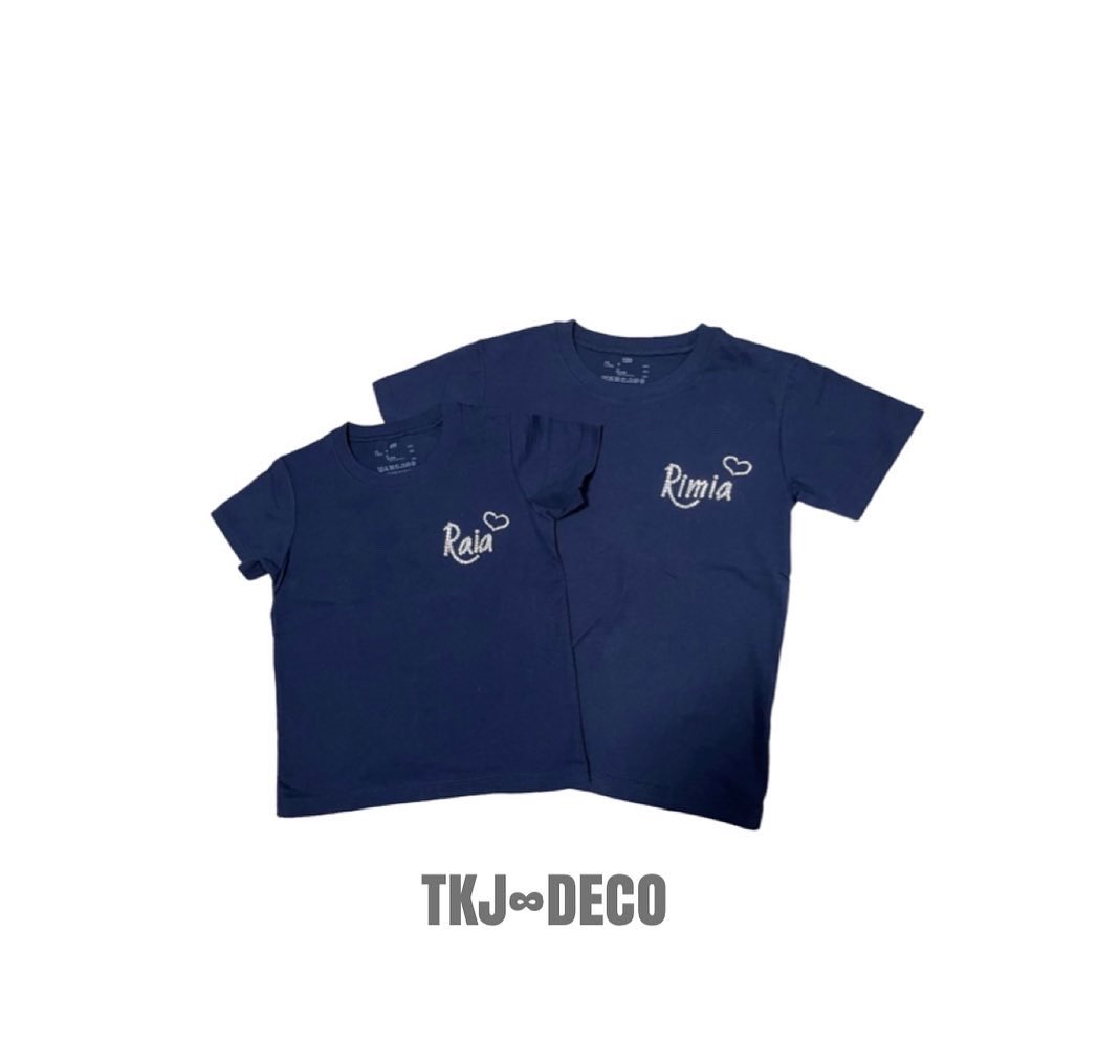 deco_me0320's tweet photo. ❤︎オリジナルTシャツ❤︎

✴︎好きな文字、数字、イニシャルを入れた世界に１つだけのTシャツ

🔥DMにてオーダーお待ちしてます🔥

【使用素材】 
スワロフスキー&amp;プレシオサ
をオーダーの色により、
使い分けての作品になります。

#スワロデコ
#スワロフスキー
#プレシオサ https://t.co/wIatedPVqI