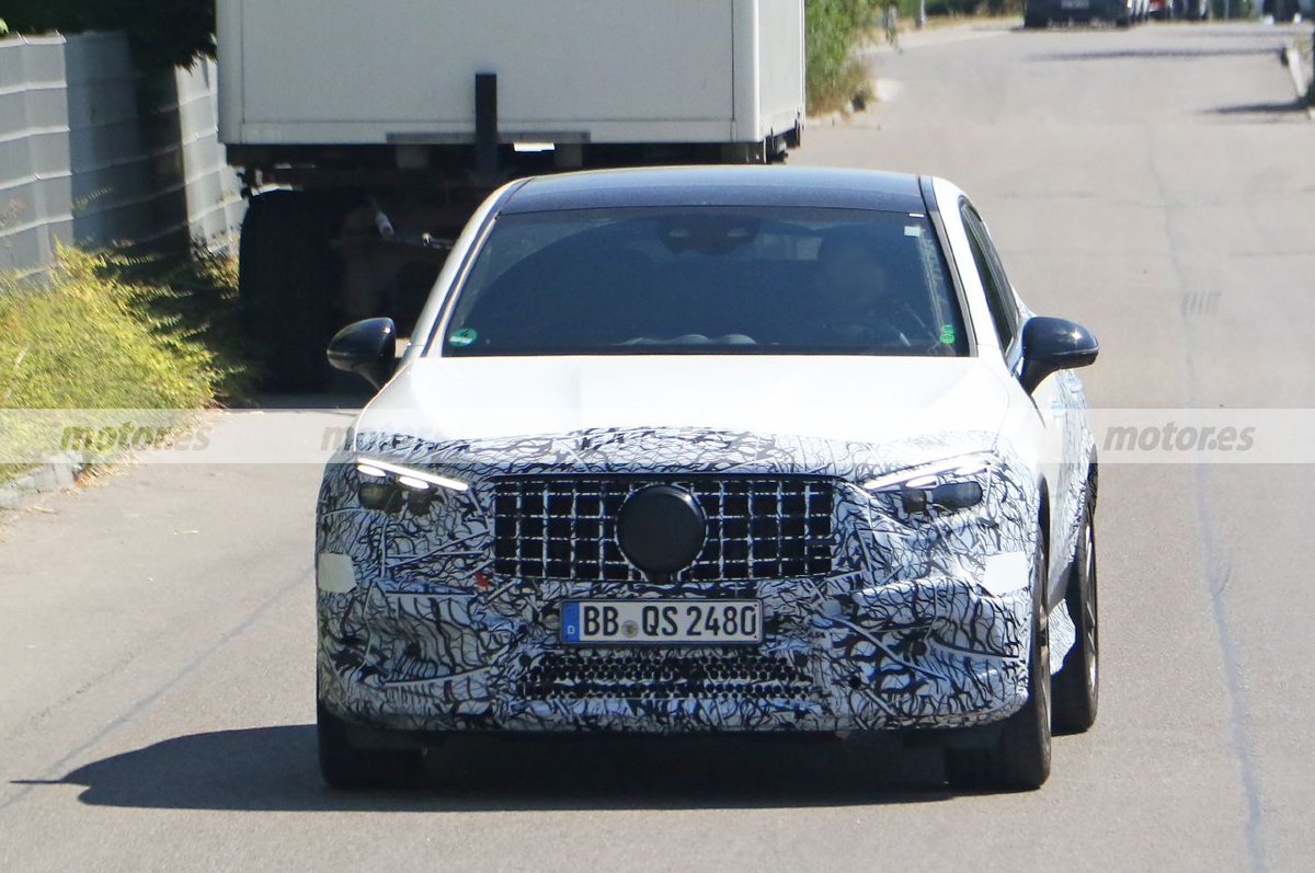 motorpuntoes's tweet photo. #Coches | El nuevo Mercedes-AMG GLC 43 Coupé posa en sus primeras espías
https://t.co/0J3wCxZgVR
#SUV #Mercedes #AMG #GLCCoupe #MercedesGLC #AMGGLC43 #Fotosespia #Spyshots https://t.co/ooFTjlTRMu