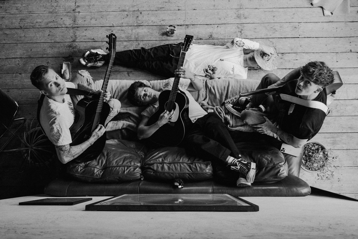 TheVampsband's tweet photo. https://t.co/qDSDIlHr64