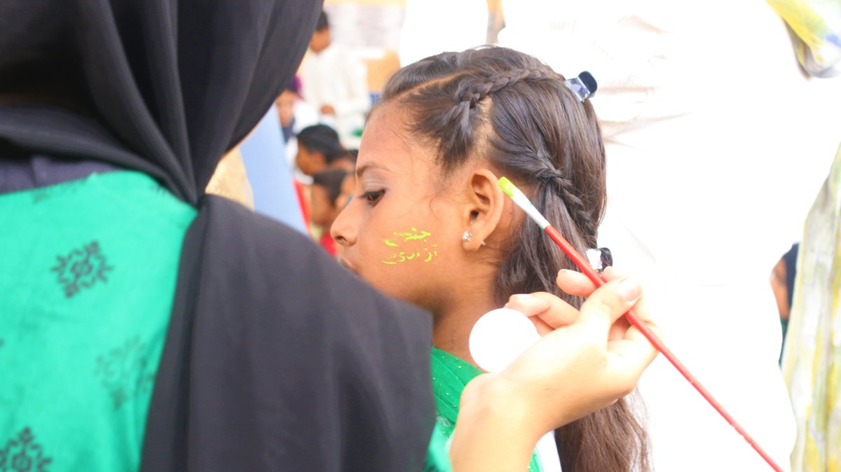 10PearlsPK's tweet photo. Empower Foundation had special Independence Day celebrations at Zaytun 2, Pehli Kiran school and Zaytun 3. These kids took part in patriotic songs, general knowledge quizzes and face painting sessions.🥰💚
#independenceday #empowerfoundation #10pearls #10pearlspakistan https://t.co/BN4cL2geWx