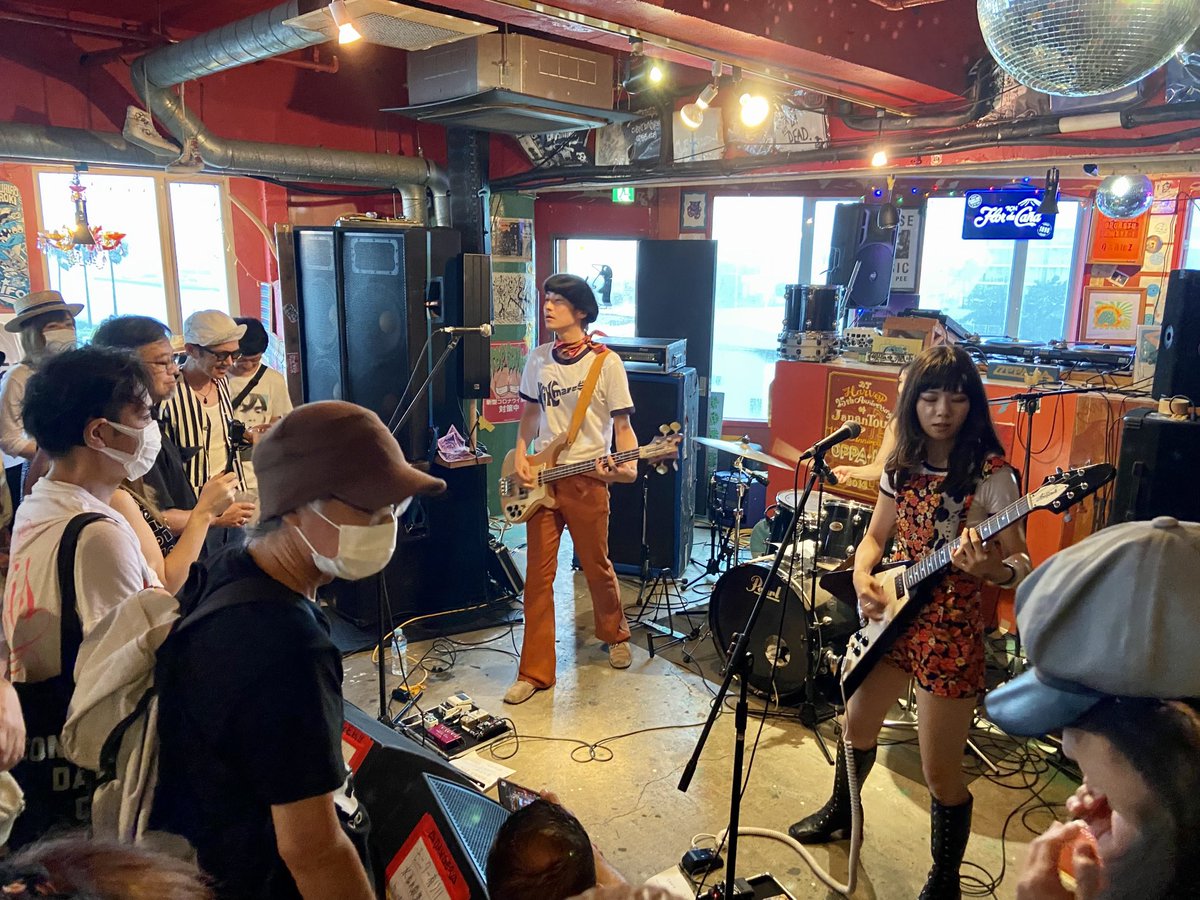SallyKubota's tweet photo. 夏だ!海だ!江ノ島だ!台風だ!ザ・スクーターズだ!Back From The Grave
8/13(土) 江ノ島Oppa-La
本日、自身作、物販します!
ソレイユ リファレンス集他
消費税はサービス!ぜひぜひ!
#スクーターズ
#加納エミリ
#ソレイユぽ
#5678s
#StompinRiffraffs
#Highmarts
#ChildishTones https://t.co/dZg5Cxgh4r