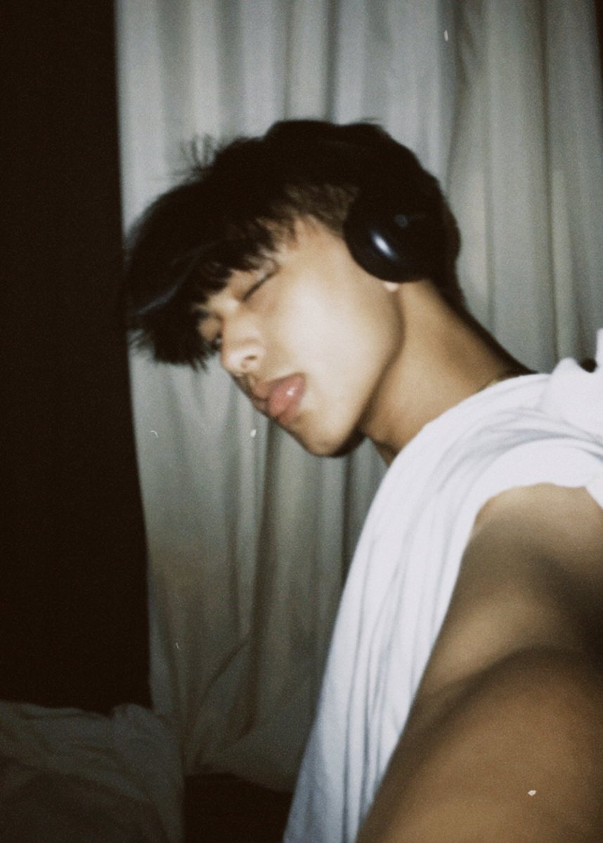 hansuyyyyy's tweet photo. 😜 https://t.co/jxsYsZQOco