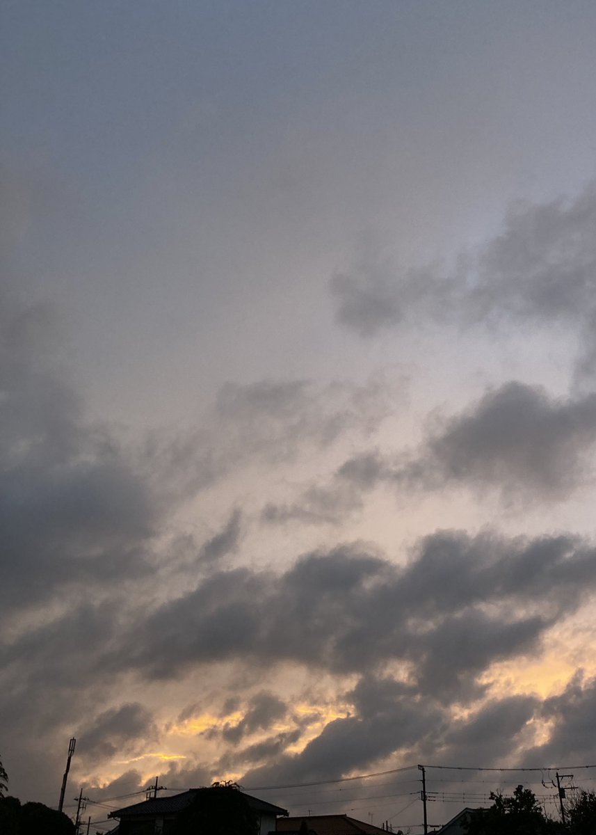 Nano54567945's tweet photo. 黒い雲。

#写真好きな人と繋がりたい 
＃空 ＃雲 https://t.co/FckKhdSzYr