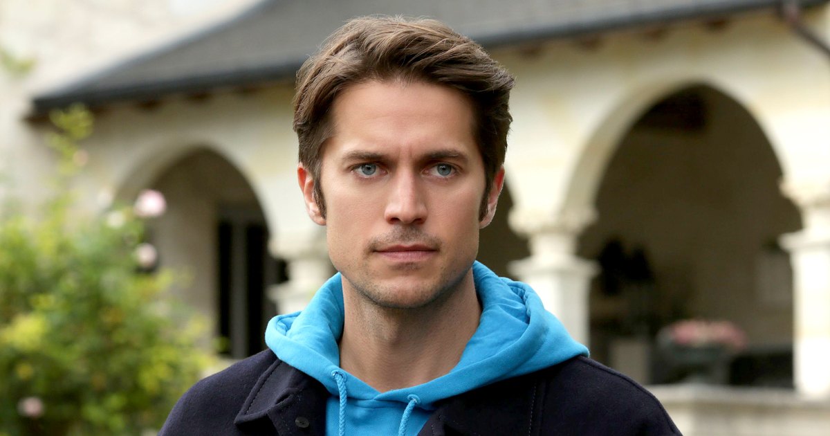 mostlymahaaa's tweet image. Me???obsessed with Gabriel???? From Emilyinparis?????Hell yesss🫶🫶