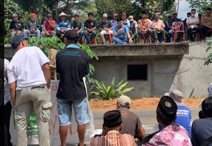 bukit besek tweet media