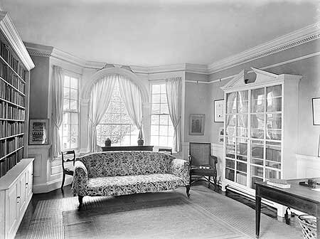 Don’t you wish you had a garden room like Miss Mapp and E F Benson? Here inside the Garden Room at Benson’s home Lamb House, taken during the 1930s. Sadly it was blown to pieces during a bombing raid in August 1940. #MappandLucia