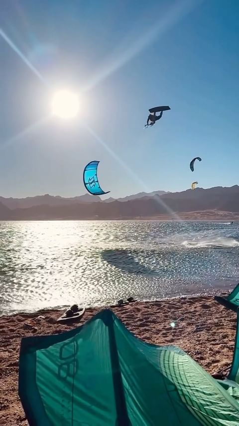 3xnPmp's tweet photo. Now that's an influencer!
#kitesurfingireland #pumpsmarternotharder #kitesurfingschool #kitesurf #kitesurfingdestinations #kiting #kitetrip #kitelove #aeolianapproved https://t.co/ObYfYtJZUi