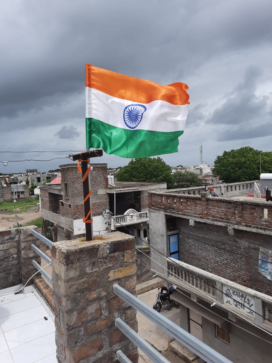 🇮🇳આપણો તિરંગો, આપણું ગૌરવ🇮🇳 આજે મે પણ મારા નિવાસ સ્થાન પર તિરંગો લહેરાવી….🇮🇳 “હર ઘર તિરંગા અભિયાન”માં જોડાણી આપને સૌ પણ જોડાઈ રાષ્ટ્રભક્તિને વંદન કરીએ..🇮🇳
#TCMStrikeGujarat 
#सचिवजीहड़तालपेहै 
<a href="/GRTMM1/">ગુજરાત રાજ્ય તલાટી મંત્રી મહામંડળ (OFFICIAL)</a> 
<a href="/tcmbvn/">ભાવનગર જીલ્લા તલાટી કમ મંત્રી મંડળ</a> 
<a href="/brijeshmeja1/">Brijesh Merja</a> 
<a href="/CMOGuj/">CMO Gujarat</a> 
<a href="/PMOIndia/">PMO India</a> 
<a href="/Bhupendrapbjp/">Bhupendra Patel</a> 
<a href="/pradipsinhbjp/">Pradipsinh Vaghela</a>