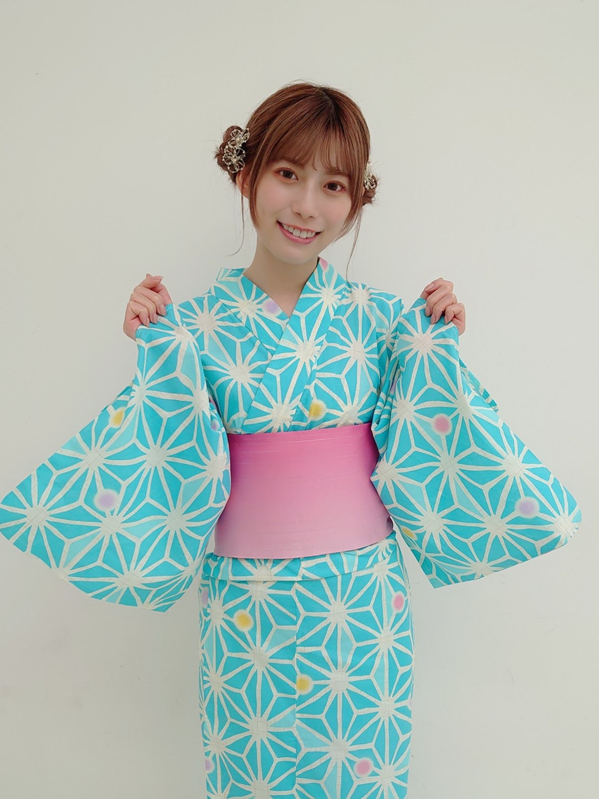 東村芽依 サイン入り生写真　2022年浴衣衣装 東村芽依 サイン入り生写真 2022年浴衣衣装 （日向坂46 東村芽依