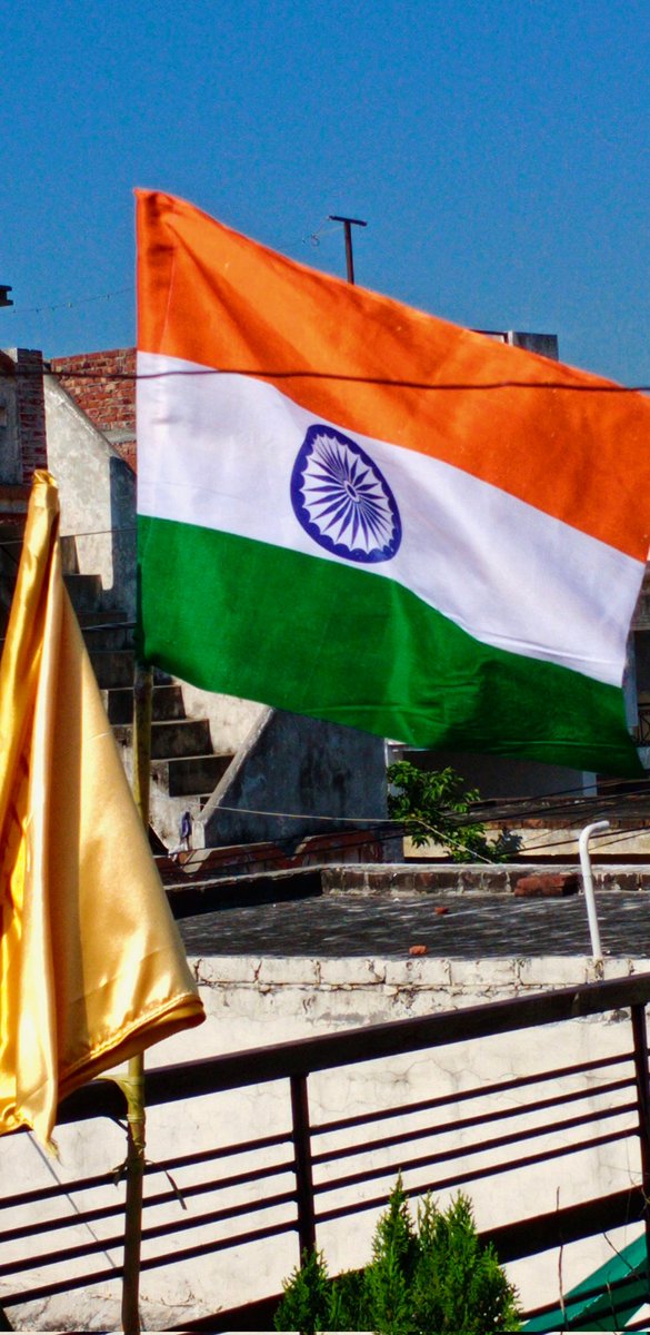 iamaradhna's tweet photo. हमारा मान और हमारी शान हमारा तिरंगा मुझे गर्व है... 🇮🇳
अपने भारतीय होने पर🇮🇳 जय हिंद!
@narendramodi @dushyanttgautam
@AmitShah 
#HarGharTiranga https://t.co/q4NQUnzNbd