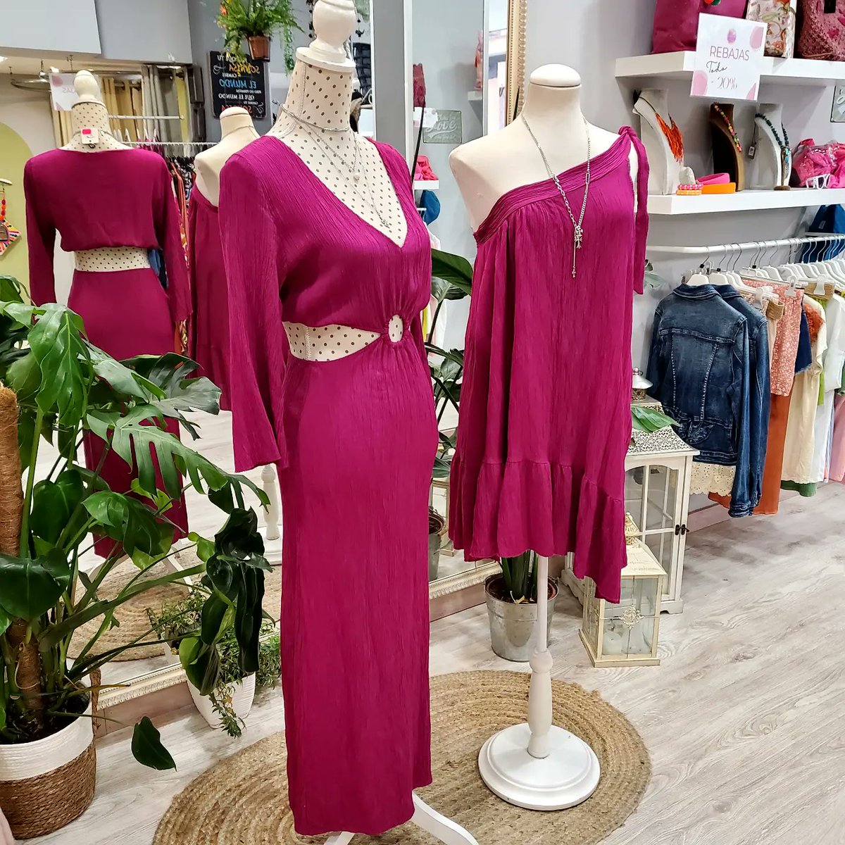 ElarmariodeCuca's tweet photo. ¿Preparada para el puente? Tenemos muchas cositas chulas de nueva colección que te van a encantar 💕💜💕💜 !Feliz sábado cuquinas!#elarmariodecuca #tiendachula #tiendaderopa #complementosyaccesorios #nosgustaelcolor #moda #casualstyle #cuquinas #novedades #astorga #astorgalover https://t.co/mBNEJIOSBy